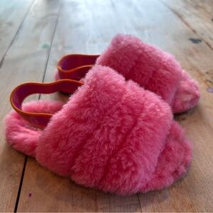 UGG Fluff Yeah Slide Slipper Toddler 9, Strawberry Sorbet